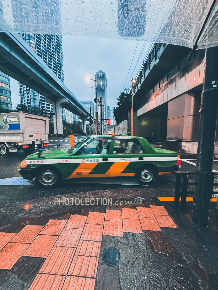 私は彼女をコーチと呼んだ